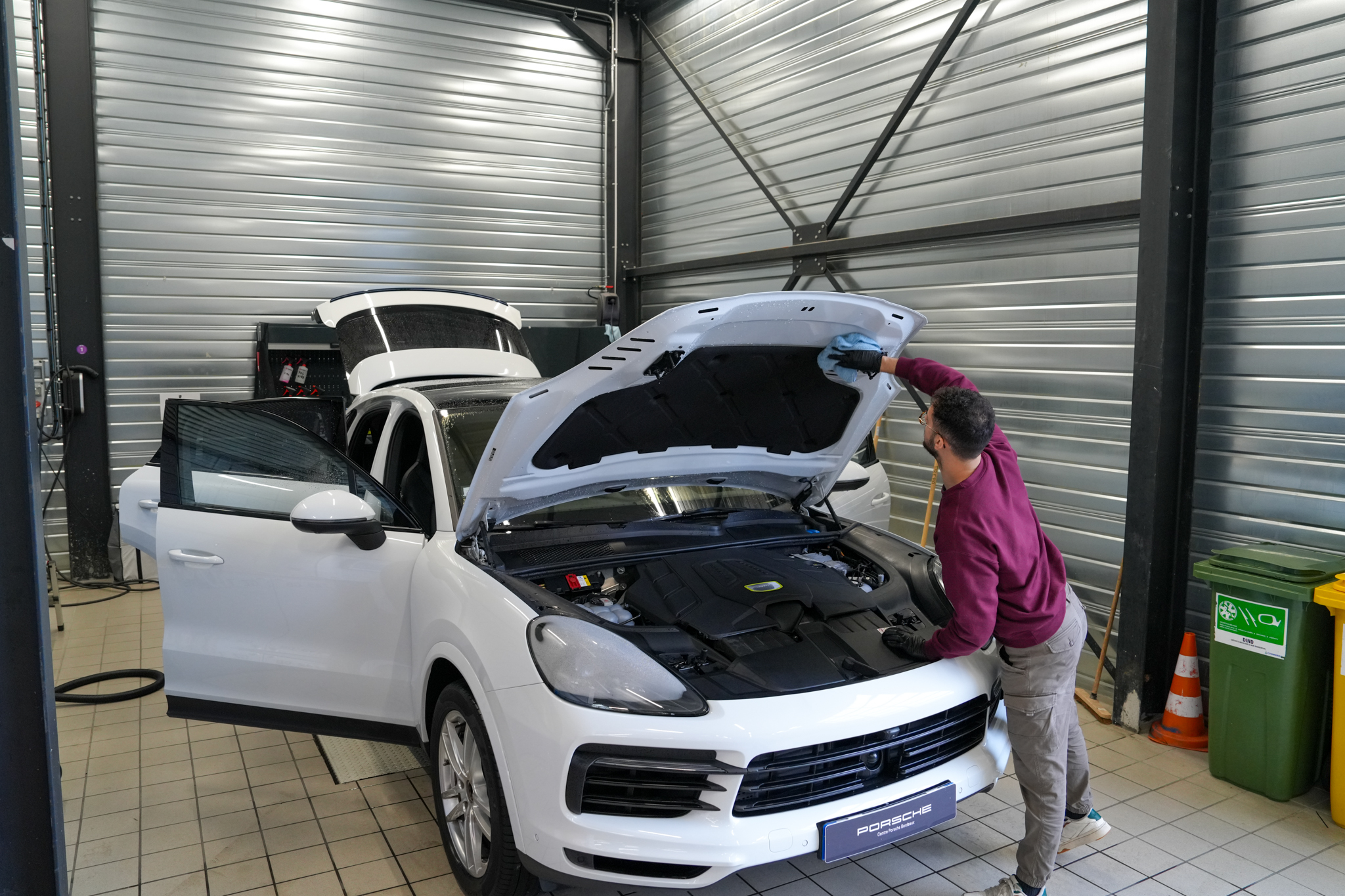 Nettoyage intérieur professionnel de véhicule