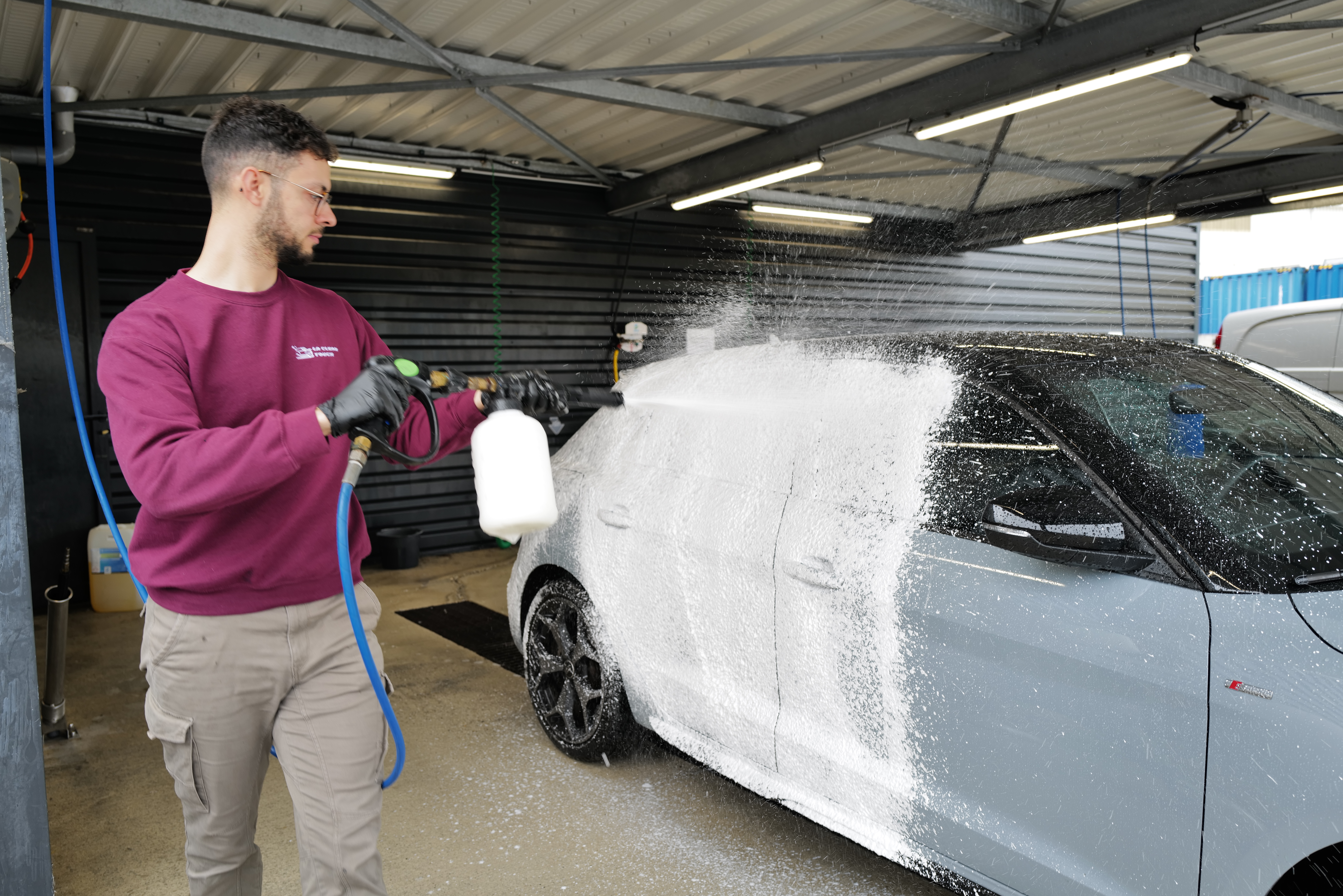 Nettoyage automobile à domicile à Bordeaux — La Clean Touch, service professionnel à domicile