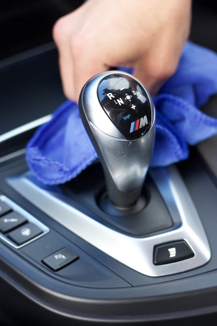 Nettoyage automobile à domicile à Pessac — La Clean Touch, service professionnel à domicile