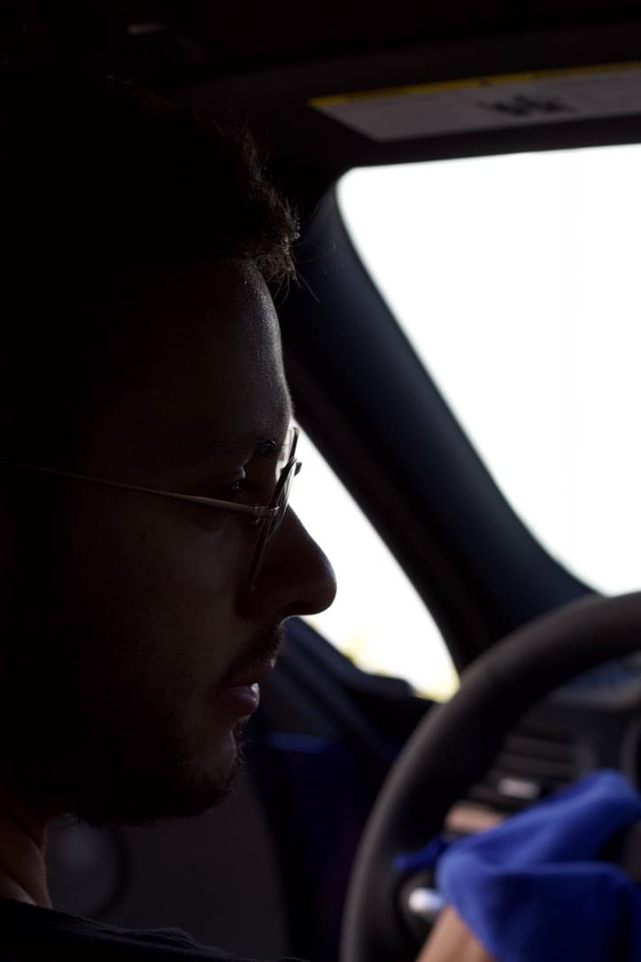 7 erreurs de lavage qui abîment votre voiture