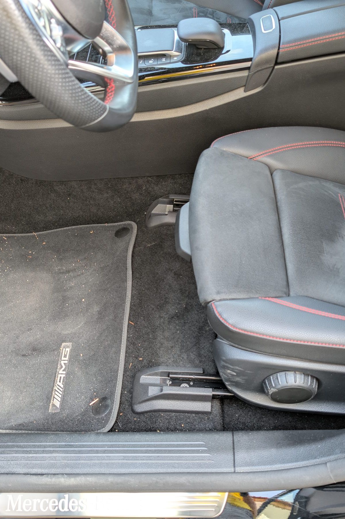 Avant - Nettoyage intérieur Mercedes Classe A